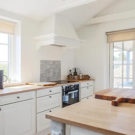 Four-bedroom Holiday In Henne * Henne Strand