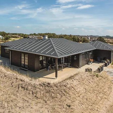 Four-bedroom Holiday In Henne Holiday home